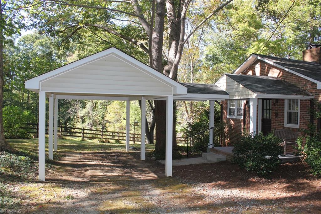 2011 Beeson Road Oak Ridge, NC 27310 - Photo 5 of 29