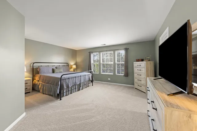 $339,900 | 2263 Reflections Drive, Aurora, IL 60502