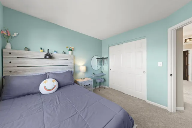 $339,900 | 2263 Reflections Drive, Aurora, IL 60502