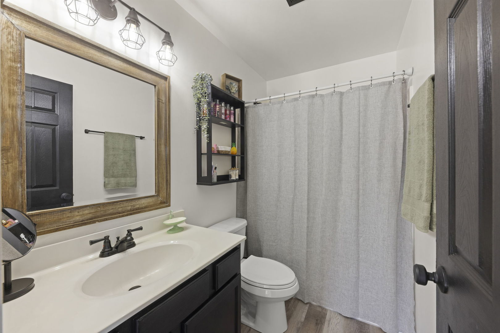 2263 Reflections Drive Aurora, IL 60502 - Photo 24 of 31 a bathroom with a sink and a mirror