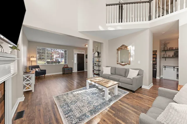 $339,900 | 2263 Reflections Drive, Aurora, IL 60502