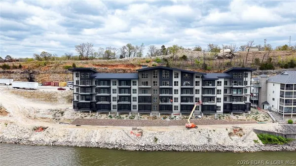 $430,000 | 700 Pershing Drive, Unit 106, Camdenton, MO 65020