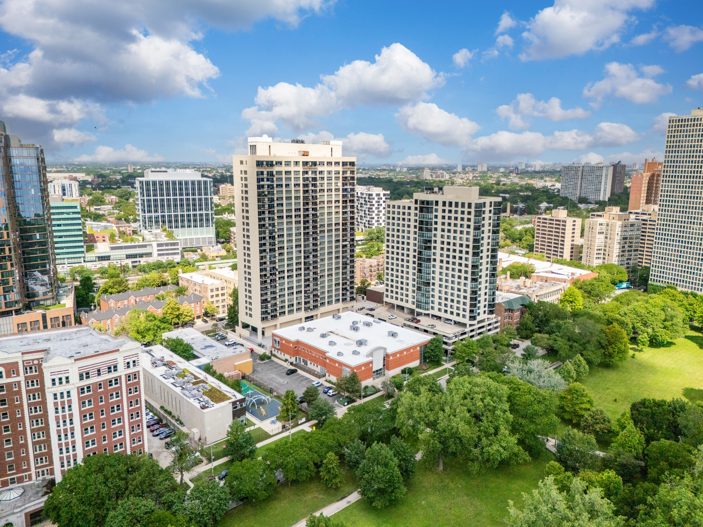 5201 South Cornell Avenue, Unit 27D Chicago, IL 60615 - Photo 35 of 35 a view of a city with tall buildings