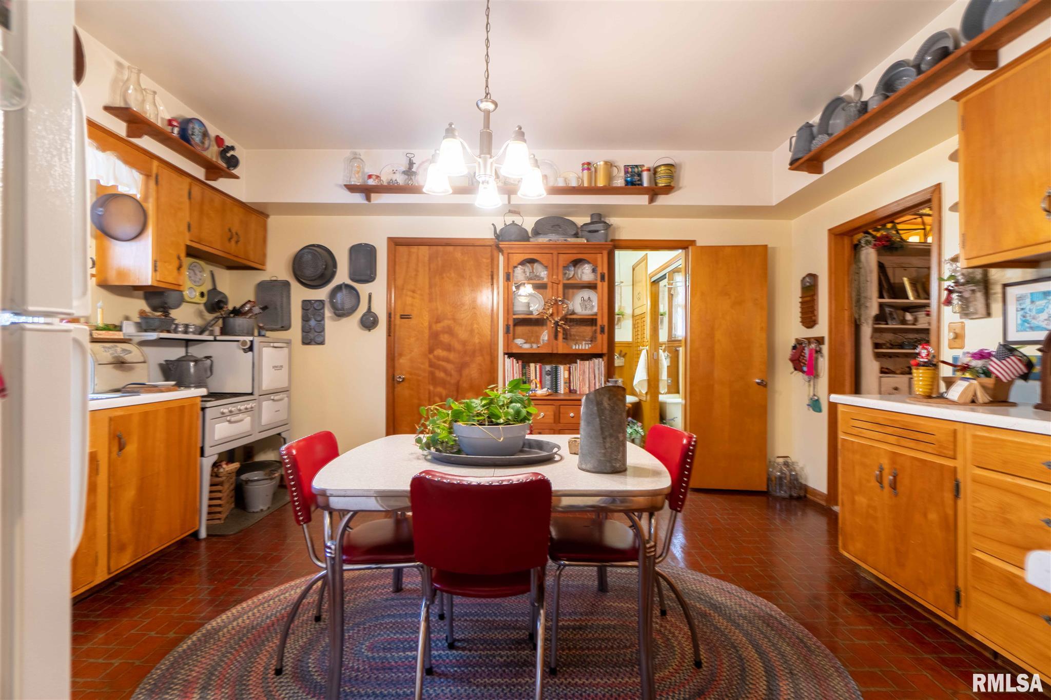 2313 Springfield Road East Peoria, IL 61611 - Photo 19 of 41 Gallery Image 19