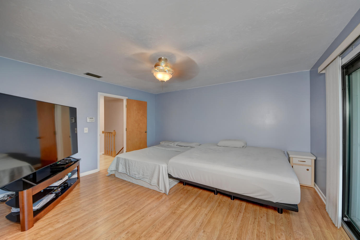 2070 Colonial Road, Unit 3 Fort Pierce, FL 34950 - Photo 17 of 33 2070 Colonial Rd Unit 3 Fort-large-027-0