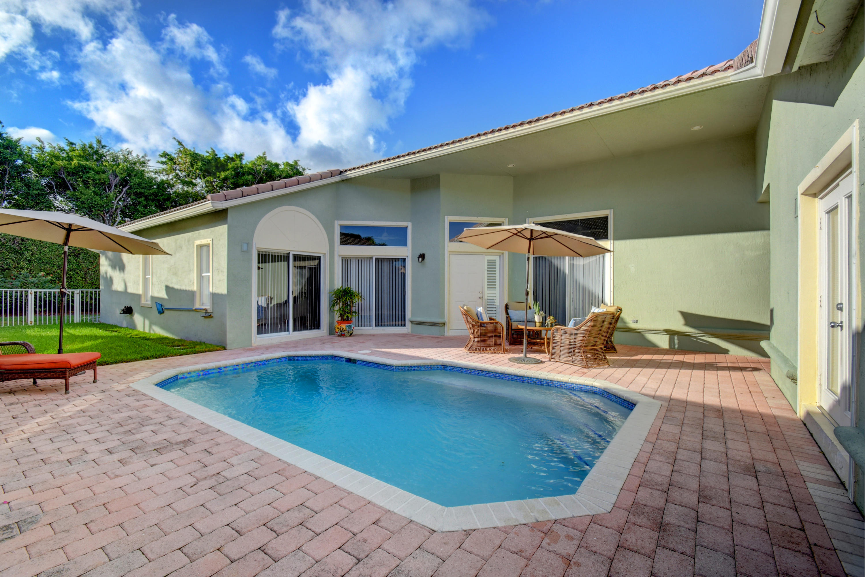 7201 Northwest Turtle Walk Boca Raton, FL 33487 - Photo 28 of 39 Spacious private courtyard
