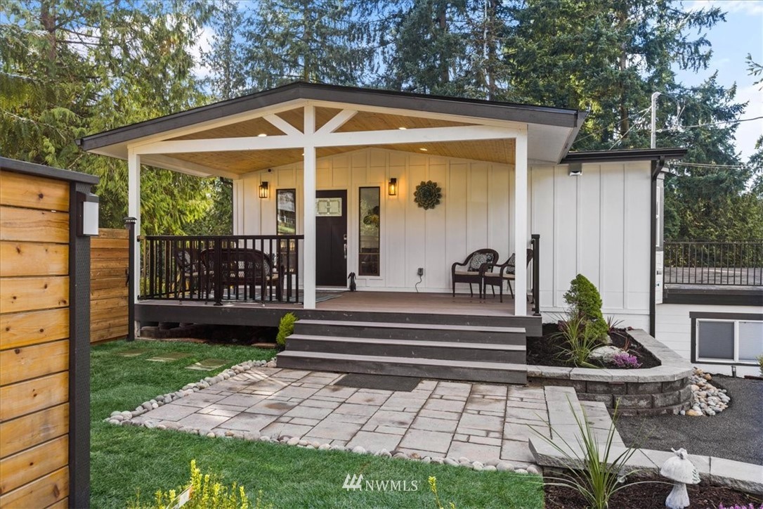 10205 148th Avenue Southeast Renton, WA 98059 - Photo 1 of 40 Gallery Image 1