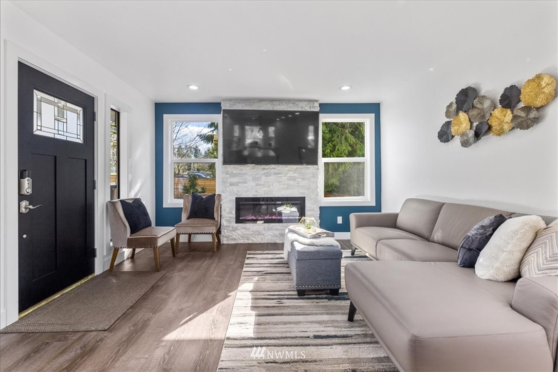 10205 148th Avenue Southeast Renton, WA 98059 - Photo 10 of 40 Gallery Image 10