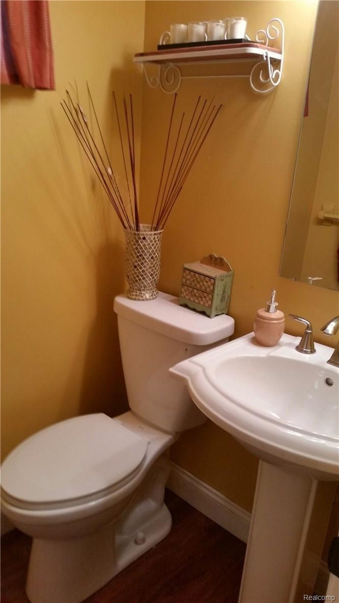 9249 Graytrax Road Grand Blanc, MI 48439 - Photo 15 of 25 15.jpeg