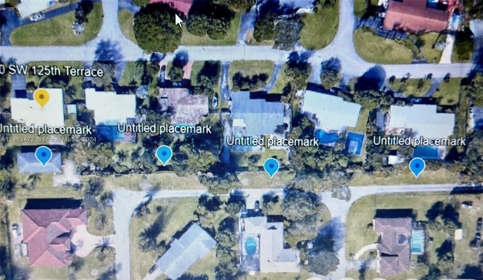 9320 Southwest 125th Terrace Miami, FL 33176 - Photo 2 of 31