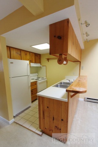 218-3 The Overlook Road, Unit 3 Banner Elk, NC 28604 - Photo 12 of 27 Gallery Image 12