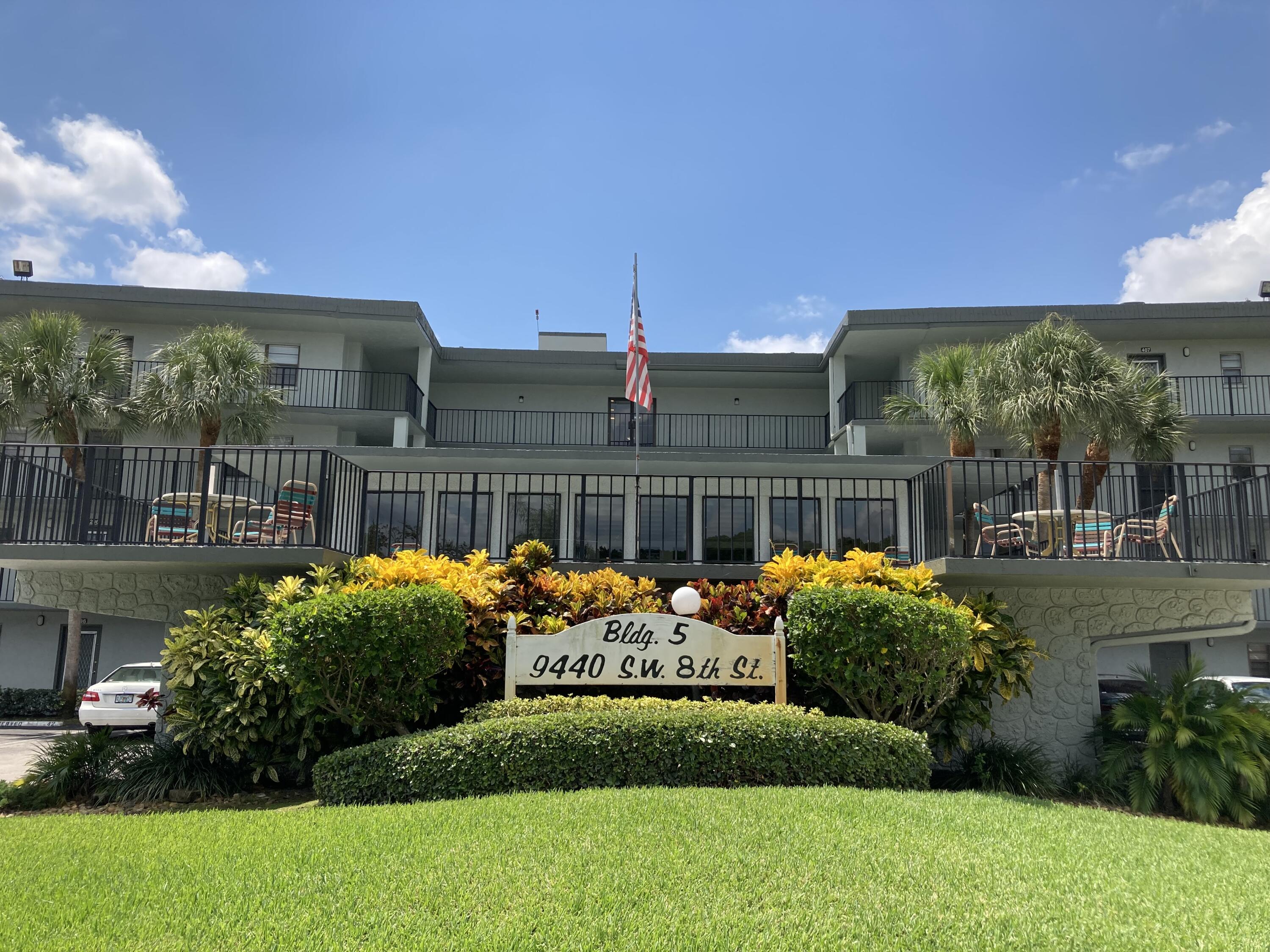 9440 Southwest 8th Street, Unit 301 Boca Raton, FL 33428 - Photo 2 of 51 IMG_1499