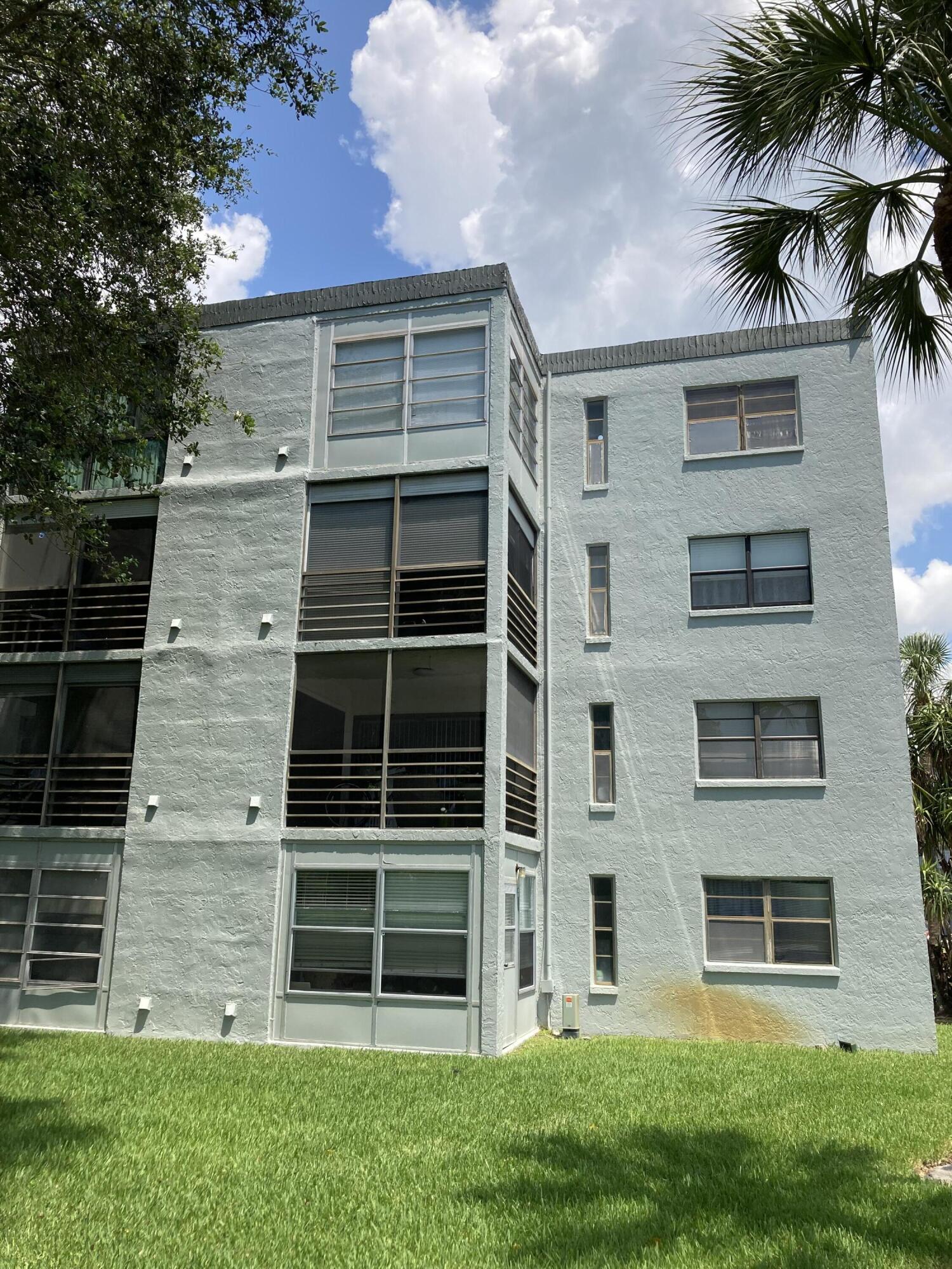 9440 Southwest 8th Street, Unit 301 Boca Raton, FL 33428 - Photo 43 of 51 IMG_1542