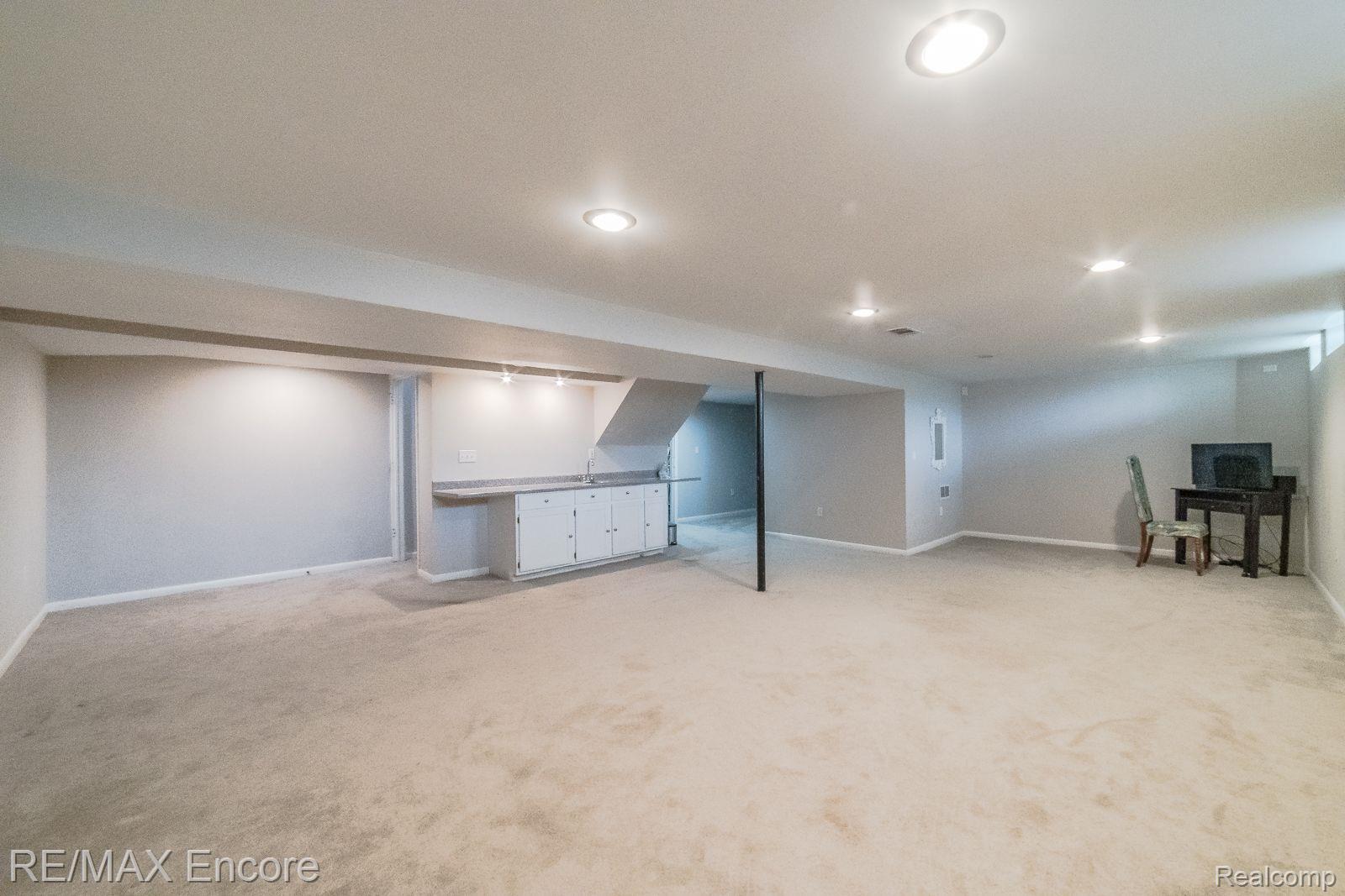 1643 Colony Drive Rochester, MI 48307 - Photo 26 of 36
