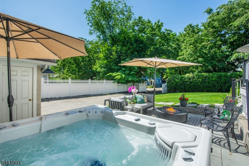 331 Grove Street Montclair, NJ 07042 - Photo 9 of 19 Gallery Image 9