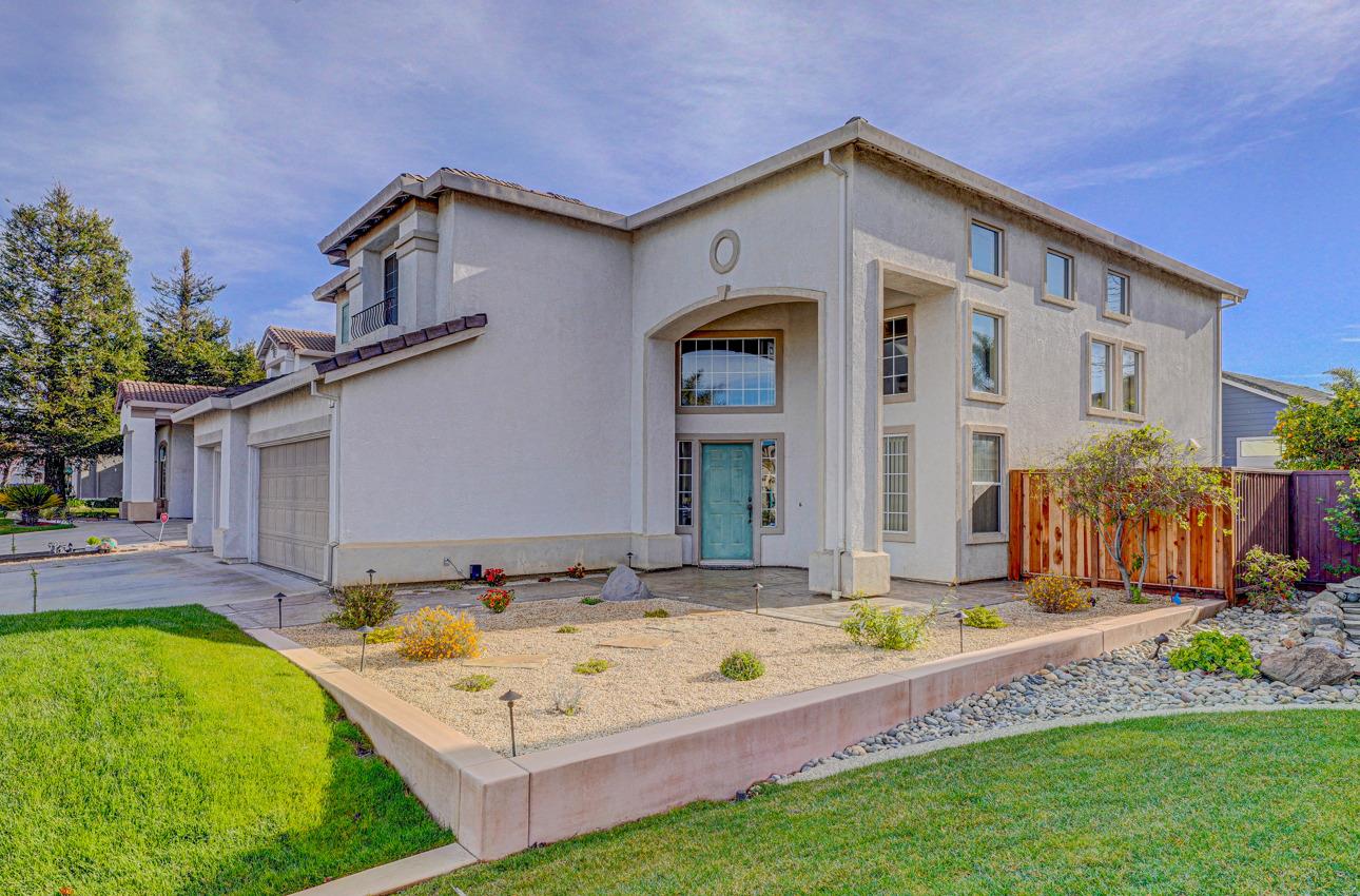 2 Whitman Circle Salinas, CA 93906 - Photo 2 of 41 a view of a house with swimming pool and porch
