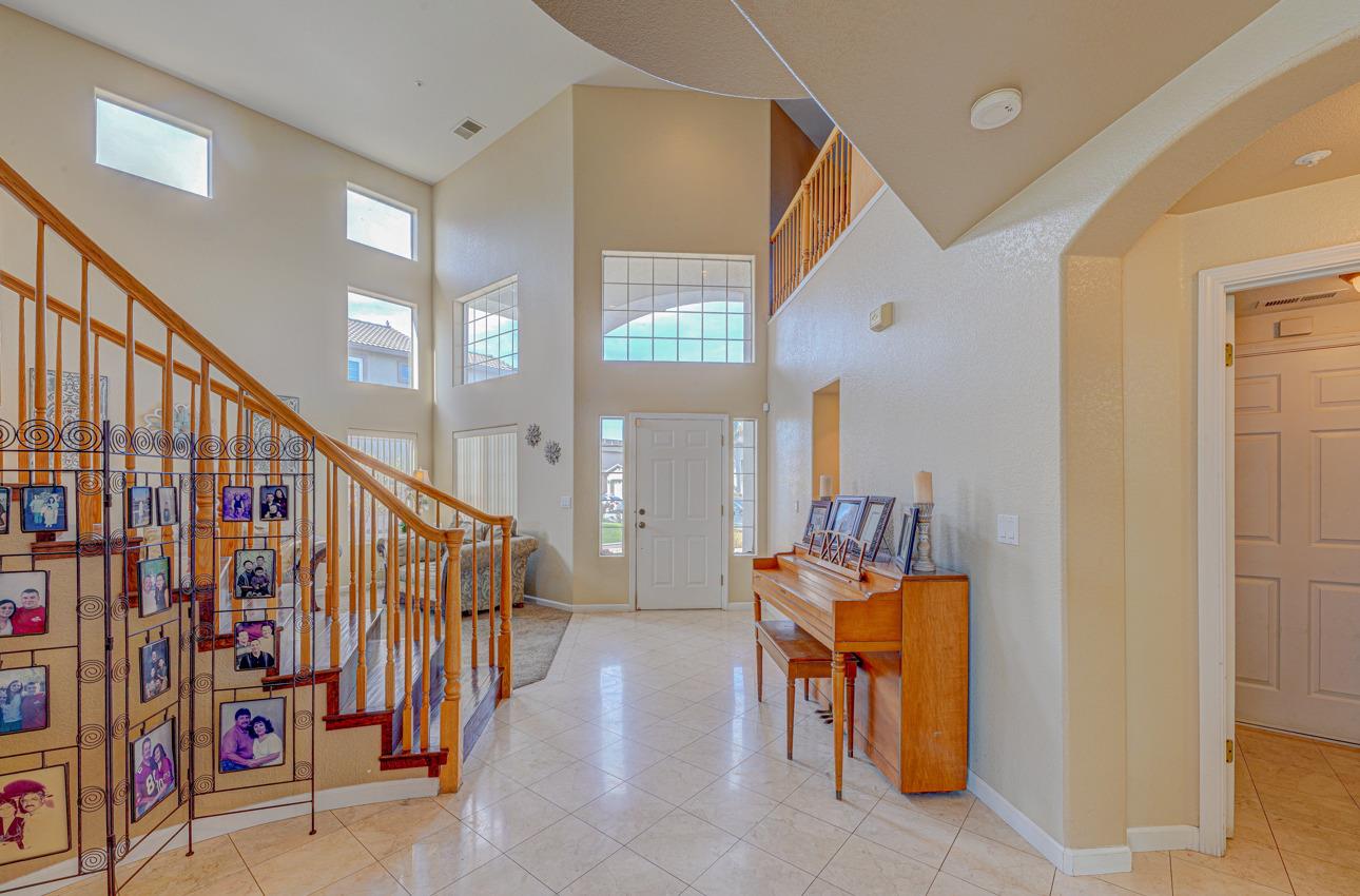 2 Whitman Circle Salinas, CA 93906 - Photo 5 of 41 a view of an entryway with wooden floor