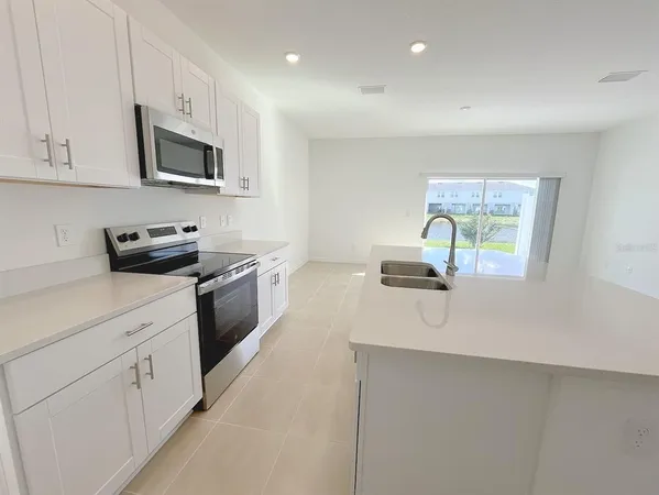 $2,175 | 16520 Bergamo Place, Bradenton, FL 34211