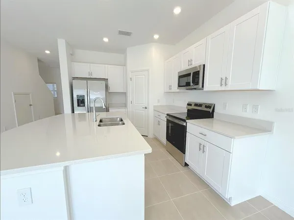 $2,175 | 16520 Bergamo Place, Bradenton, FL 34211