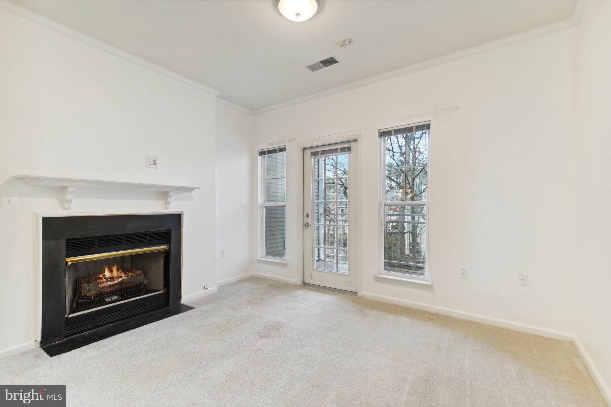 1505 North Point Drive, Unit 202 Reston, VA 20194 - Photo 2 of 12 Living room