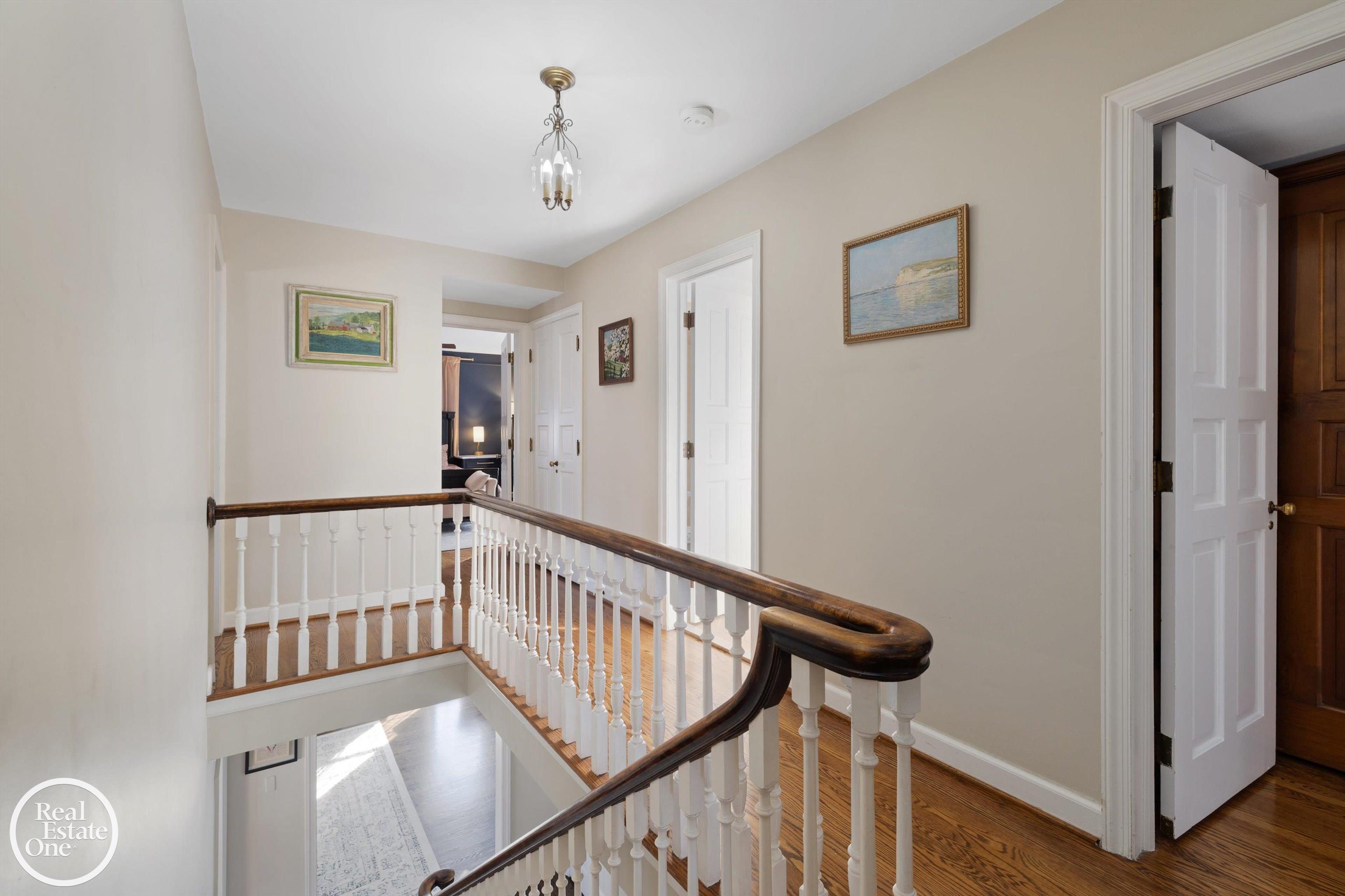 614 Pemberton Road Grosse Pointe, MI 48230 - Photo 27 of 56 Upstairs Hall
