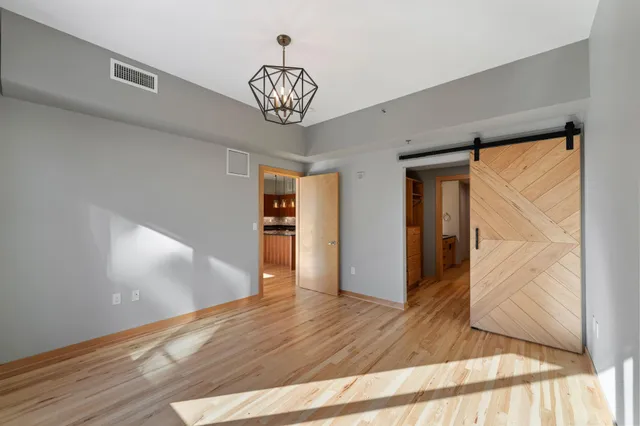 $3,195 | 1120 South 2nd Street, Unit 813, Minneapolis, MN 55415