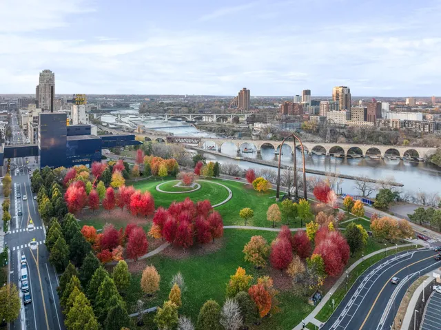 $3,195 | 1120 South 2nd Street, Unit 813, Minneapolis, MN 55415