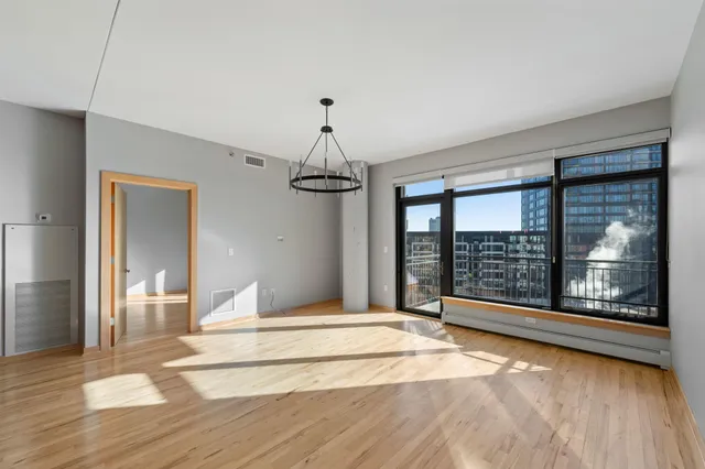 $3,195 | 1120 South 2nd Street, Unit 813, Minneapolis, MN 55415