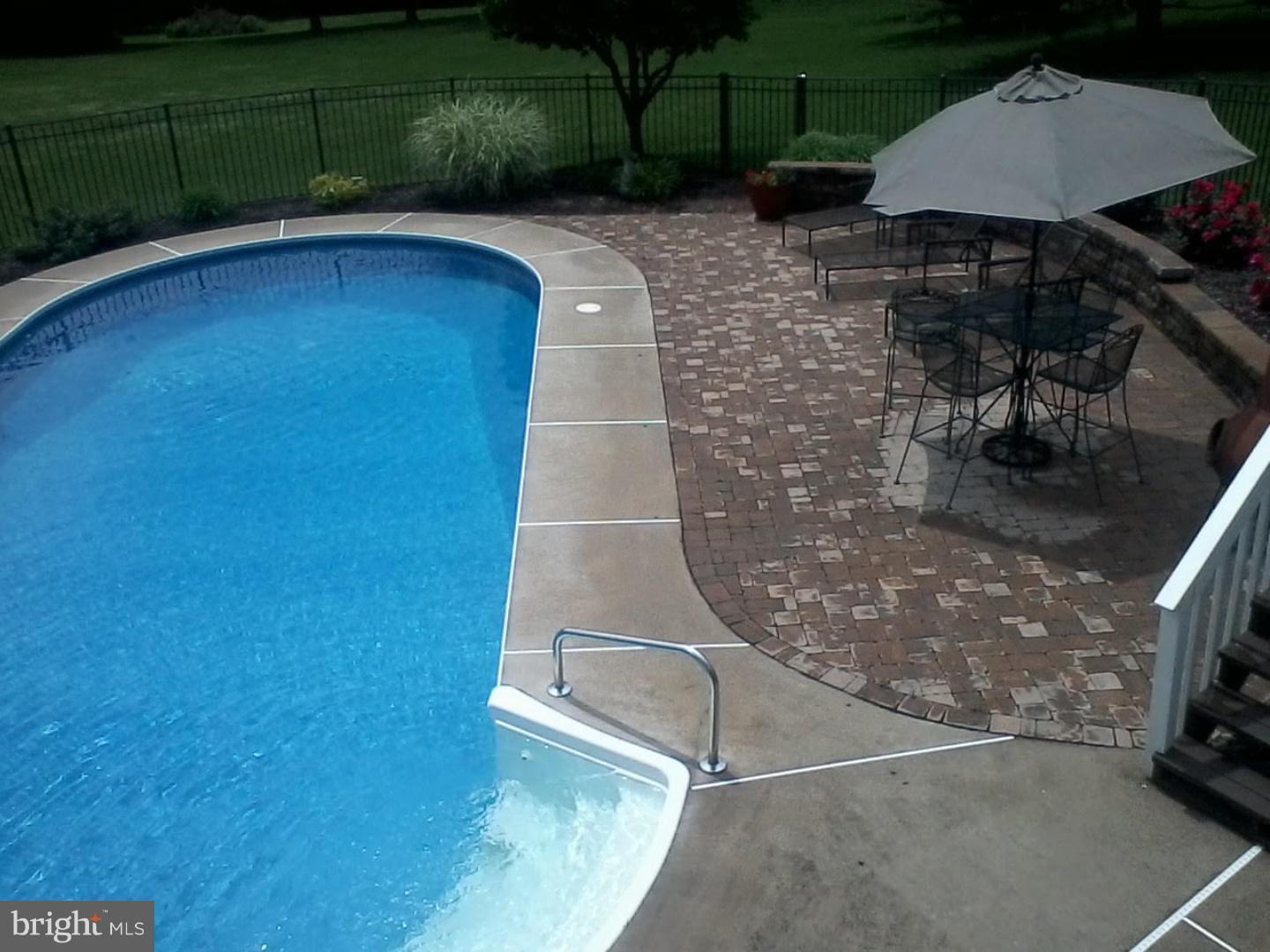 106 Starr Road Sinking Spring, PA 19608 - Photo 3 of 24