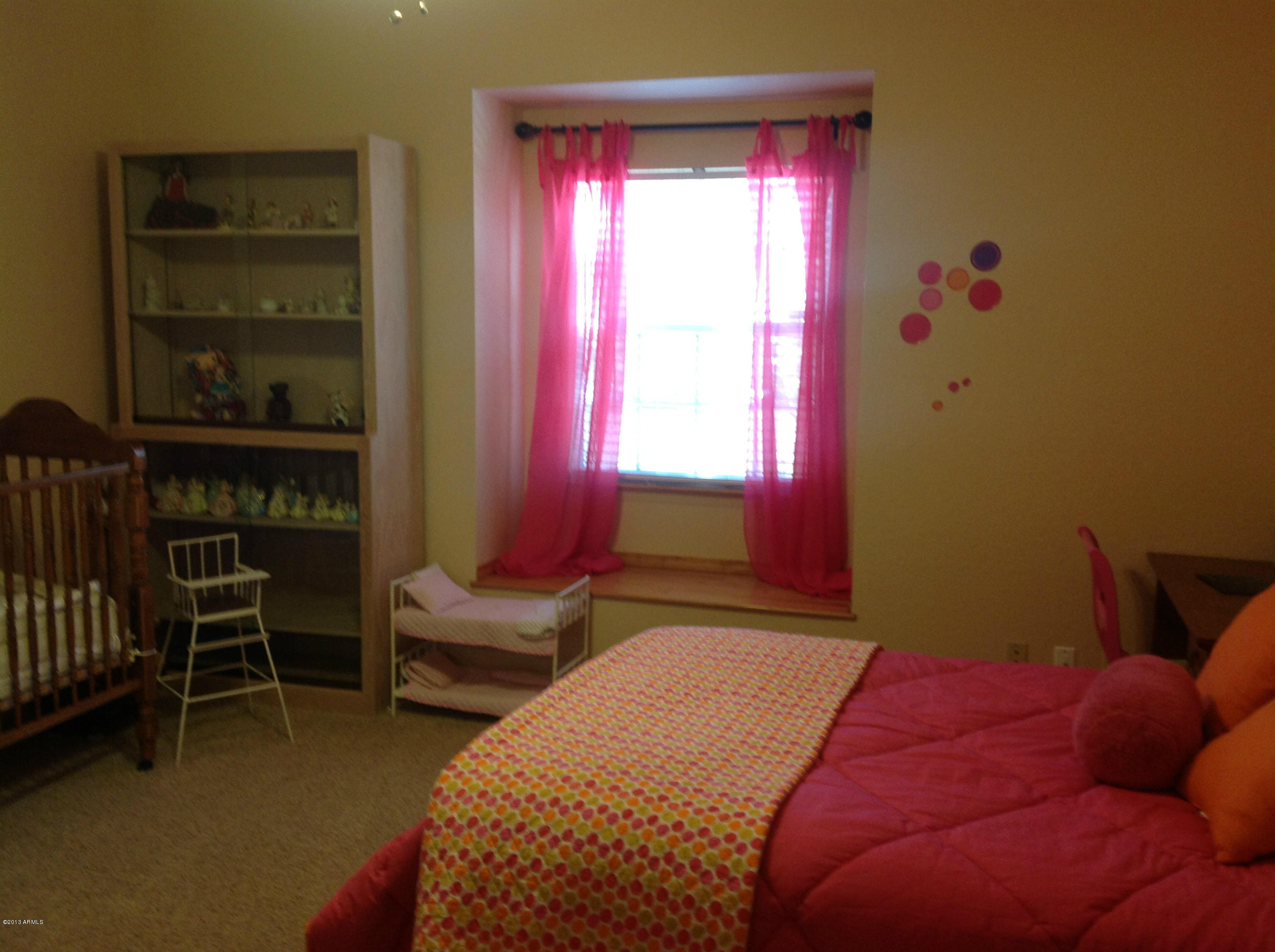 811 East Miller Road Payson, AZ 85541 - Photo 20 of 49 Bedroom 2 has bath