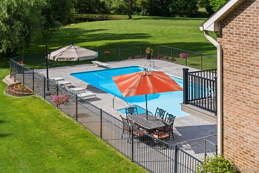 2325 7 Mile Road South Lyon, MI 48178 - Photo 10 of 74