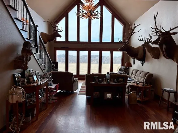 $1,550,000 | 21634 North 1050th Street, Hidalgo, IL 62432