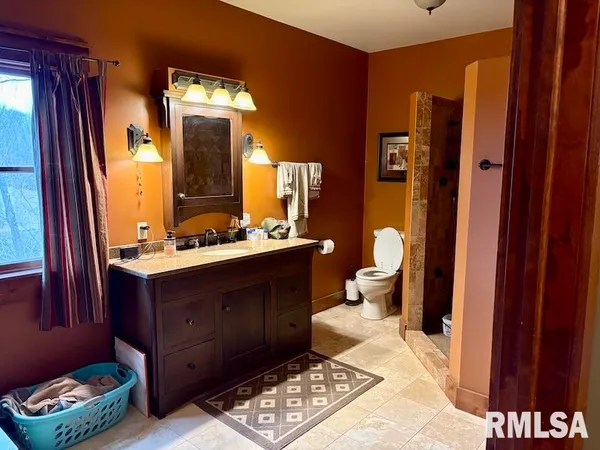 $1,550,000 | 21634 North 1050th Street, Hidalgo, IL 62432