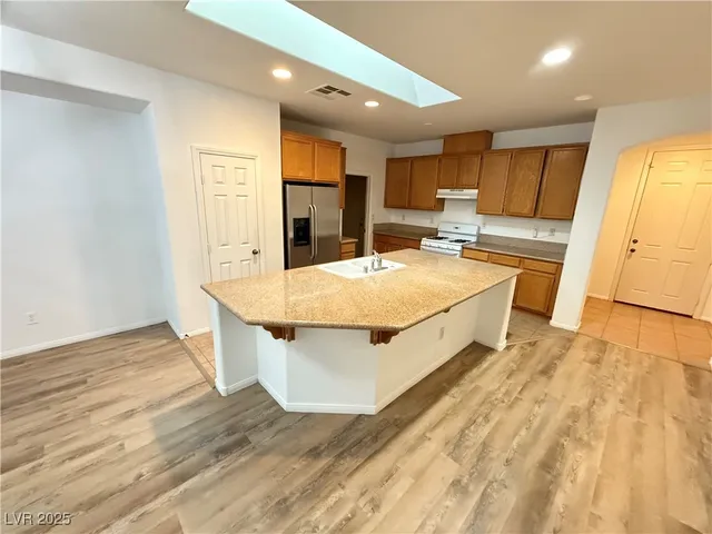 $1,895 | 3513 La Cascada Avenue, North Las Vegas, NV 89031