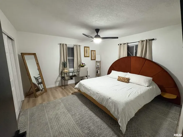 $198,000 | 1303 North Maple Street, Carterville, IL 62918