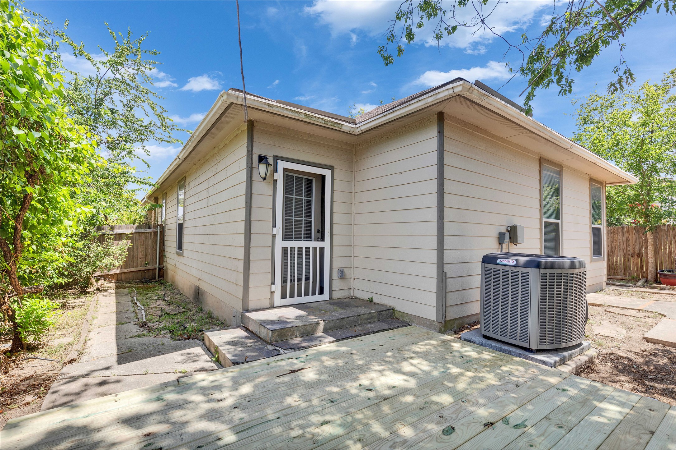 521 New Country Road Kyle, TX 78640 - Photo 25 of 37 Gallery Image 25