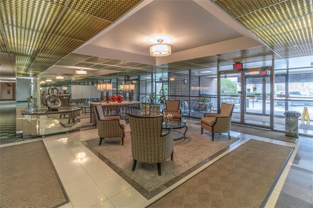 750 Washington Road, Unit 303 Pittsburgh, PA 15228 - Photo 2 of 9 Gallery Image 2