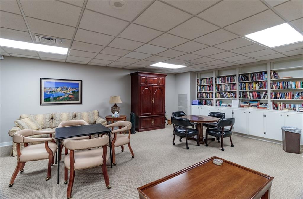 750 Washington Road, Unit 303 Pittsburgh, PA 15228 - Photo 6 of 9 Gallery Image 6