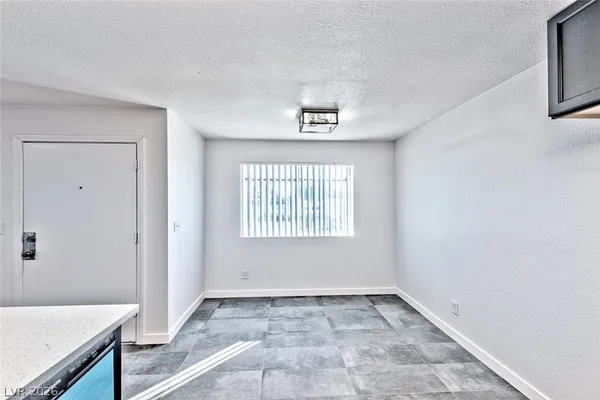$1,200 | 1870 Nebula Drive, Unit 174, Las Vegas, NV 89115