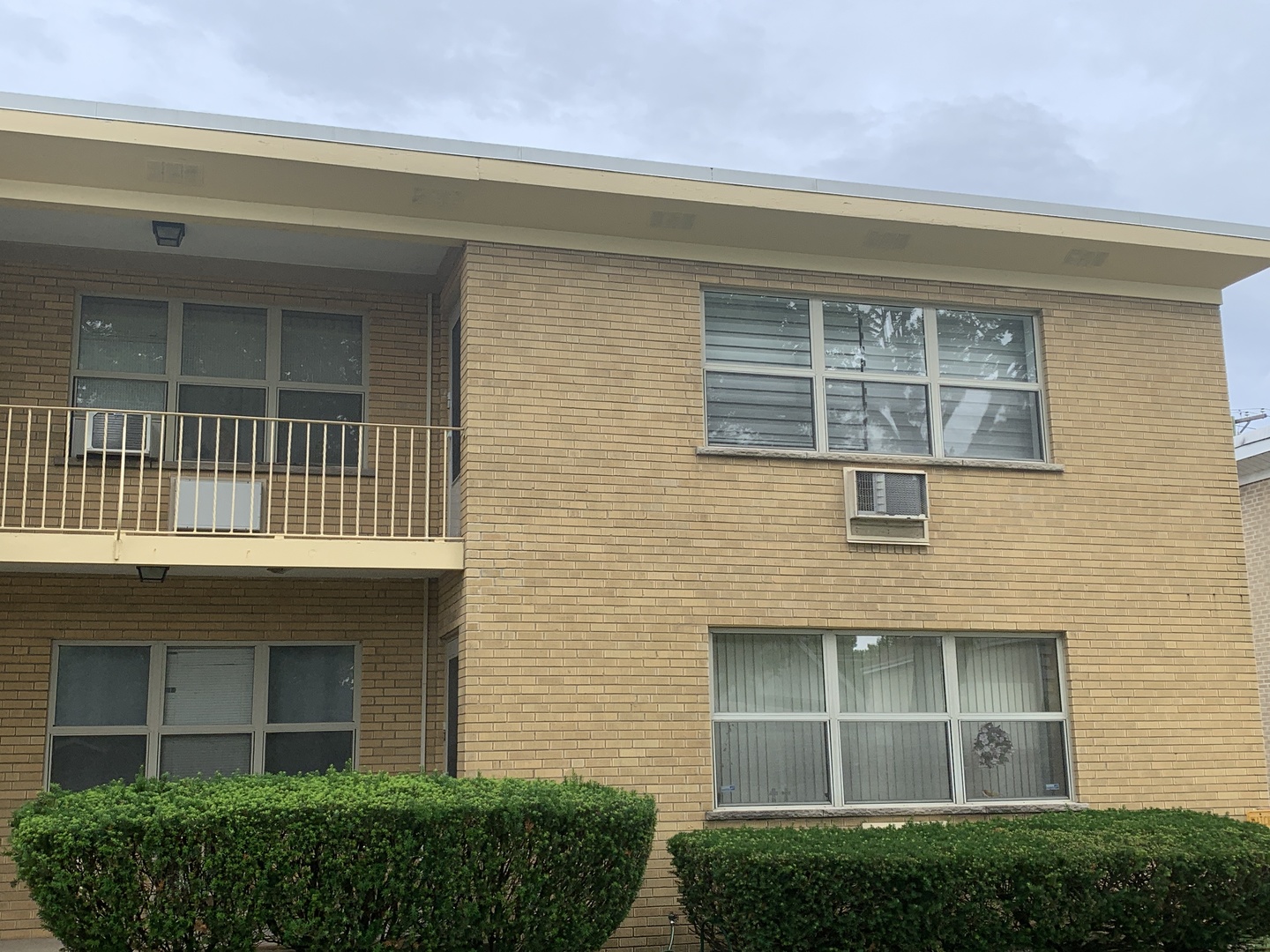 1415 Homestead Road, Unit 8 La Grange Park, IL 60526 - Photo 1 of 31