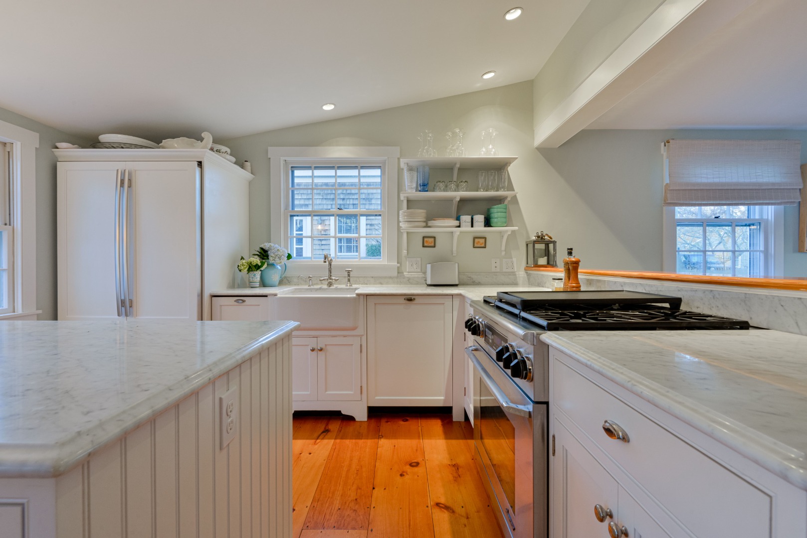 21 King Street Nantucket, MA 02554 - Photo 13 of 38