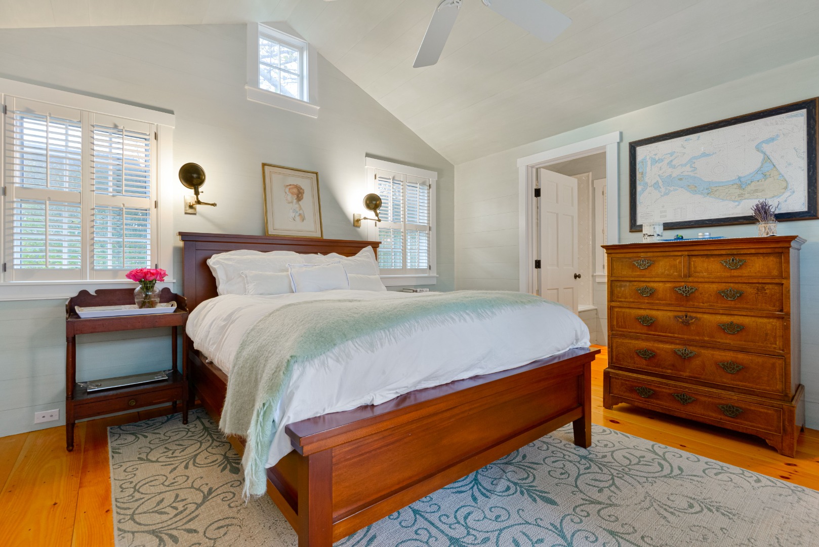 21 King Street Nantucket, MA 02554 - Photo 17 of 38