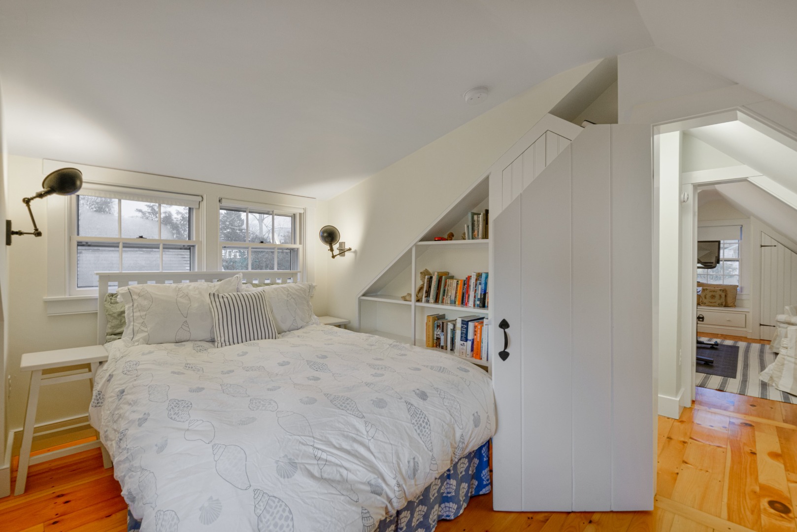 21 King Street Nantucket, MA 02554 - Photo 23 of 38