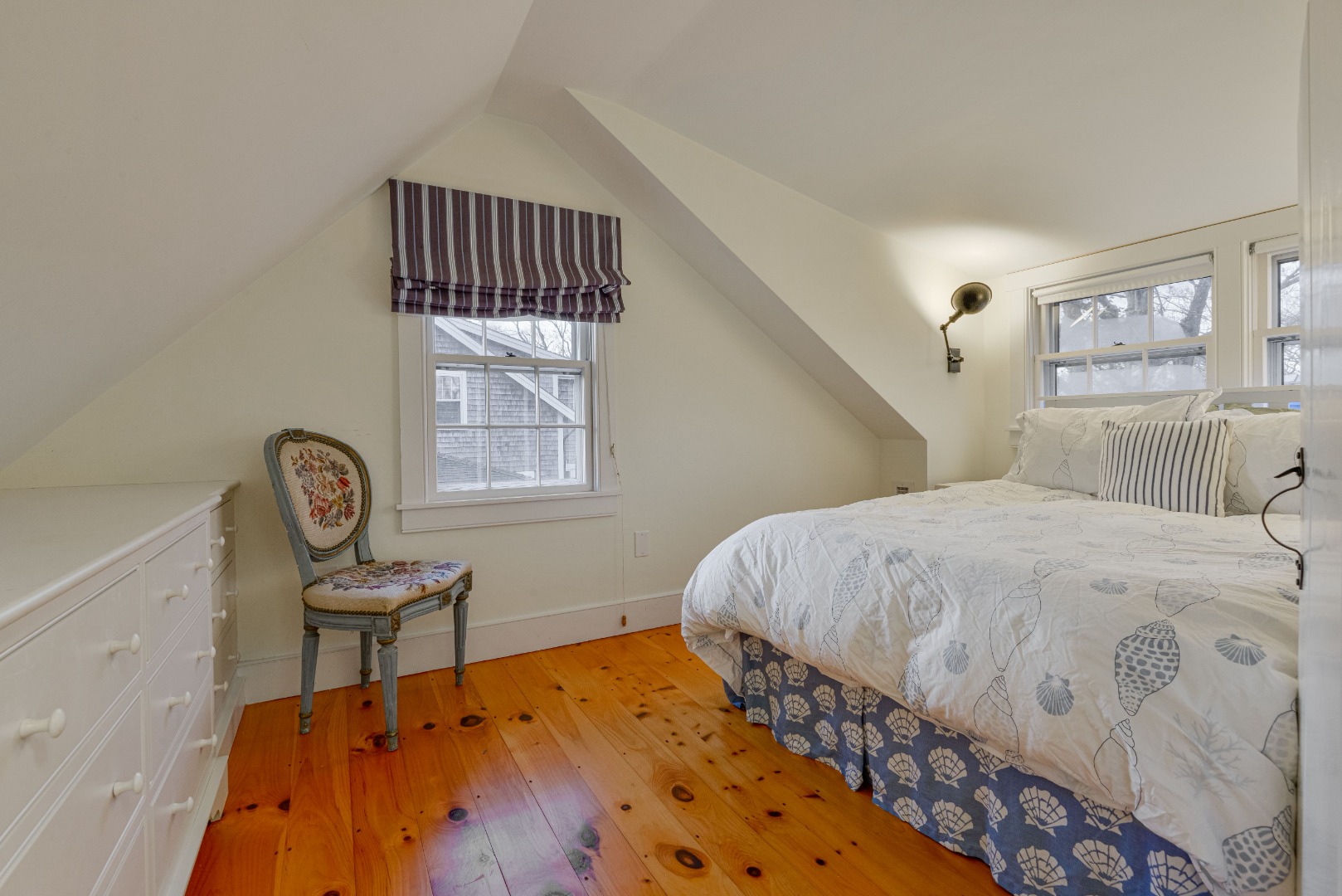 21 King Street Nantucket, MA 02554 - Photo 24 of 38