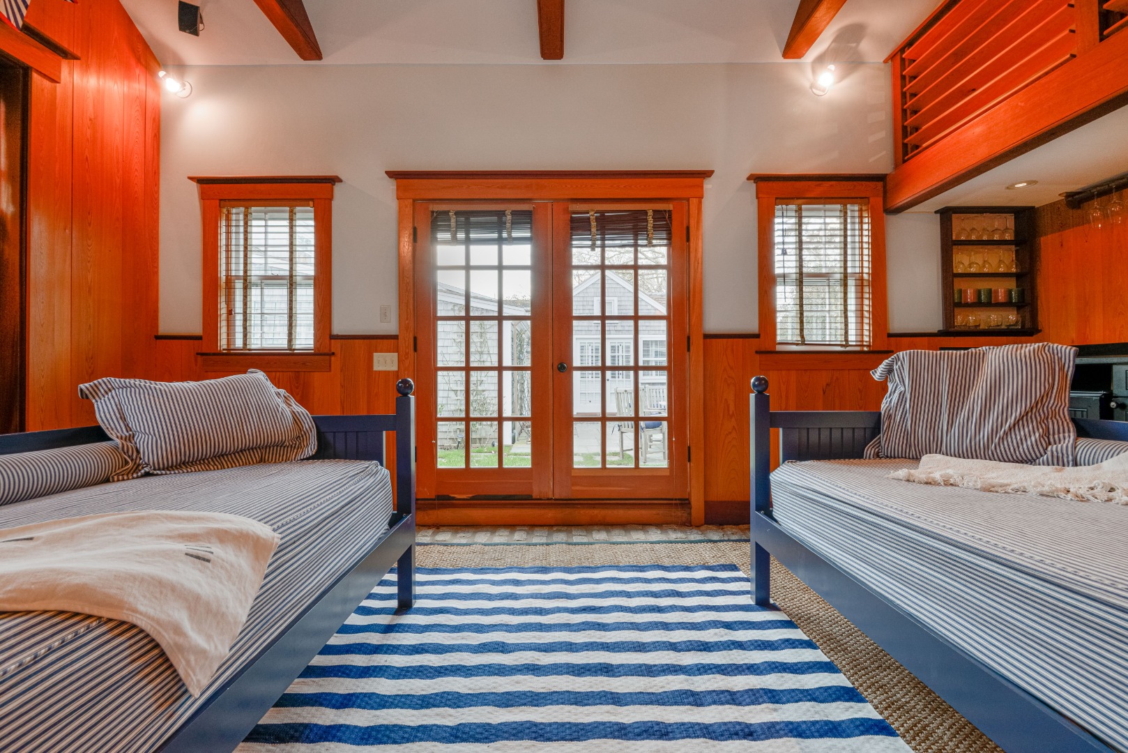 21 King Street Nantucket, MA 02554 - Photo 28 of 38