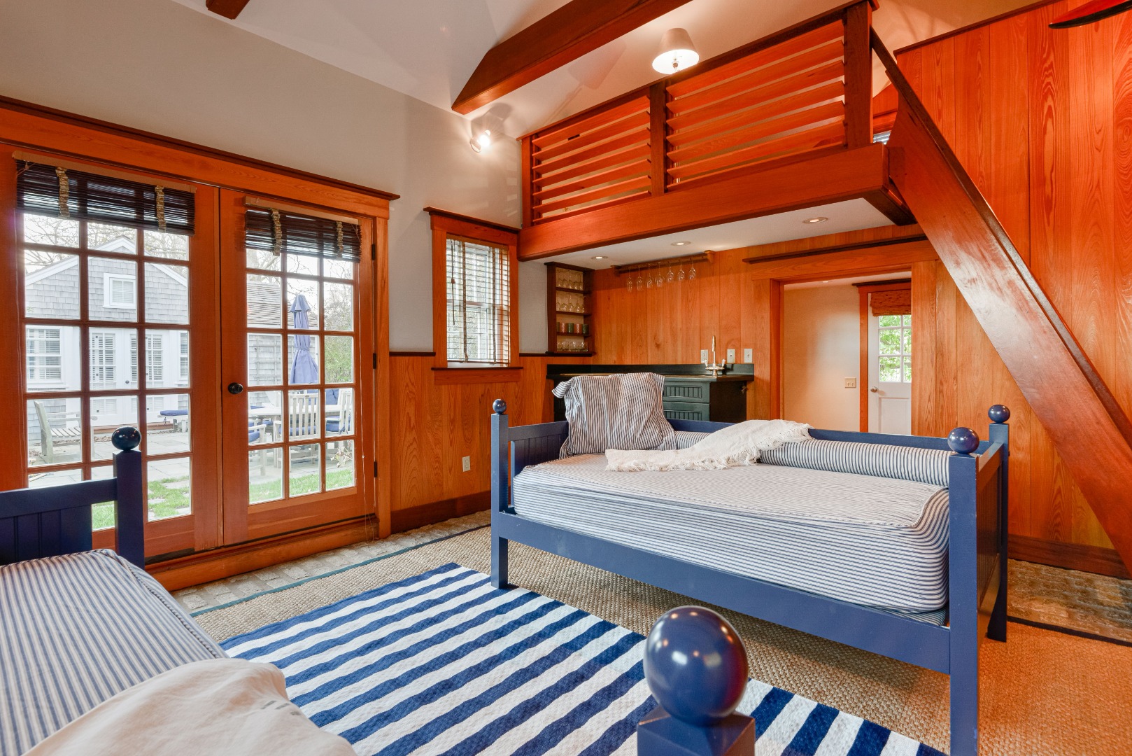 21 King Street Nantucket, MA 02554 - Photo 29 of 38