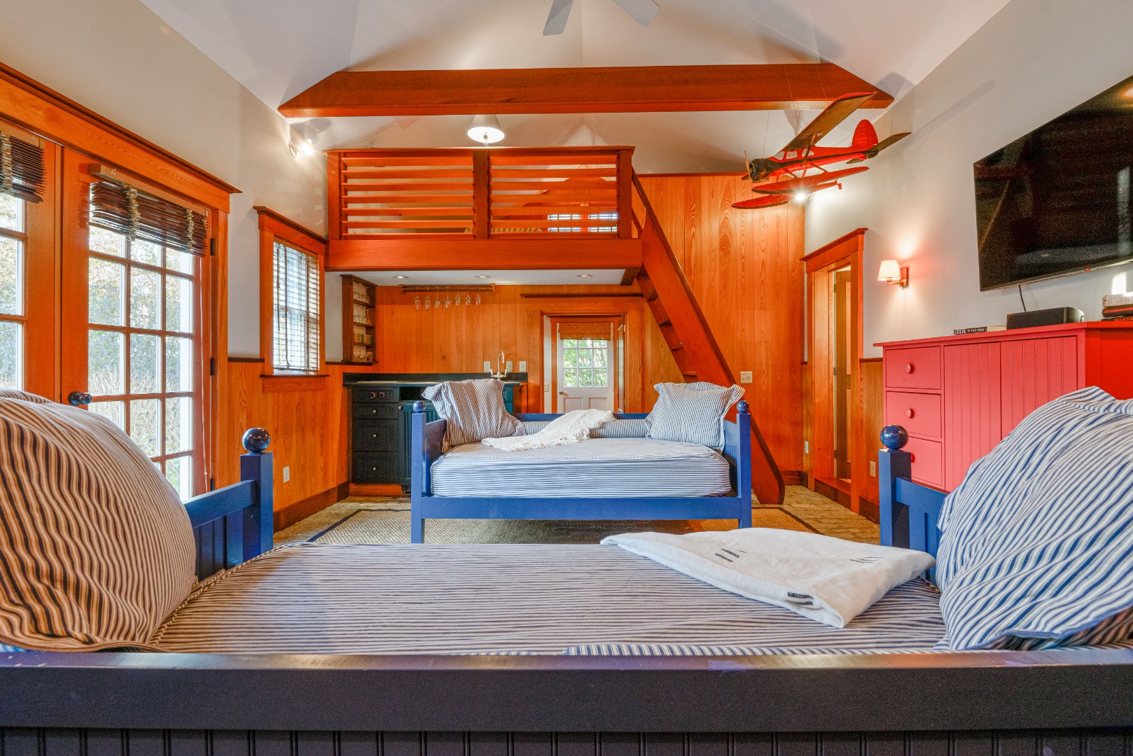 21 King Street Nantucket, MA 02554 - Photo 30 of 38