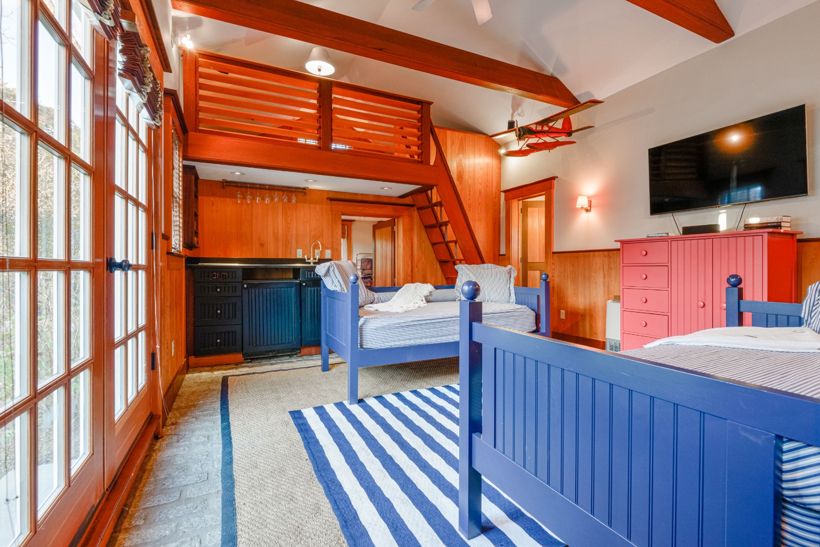 21 King Street Nantucket, MA 02554 - Photo 31 of 38