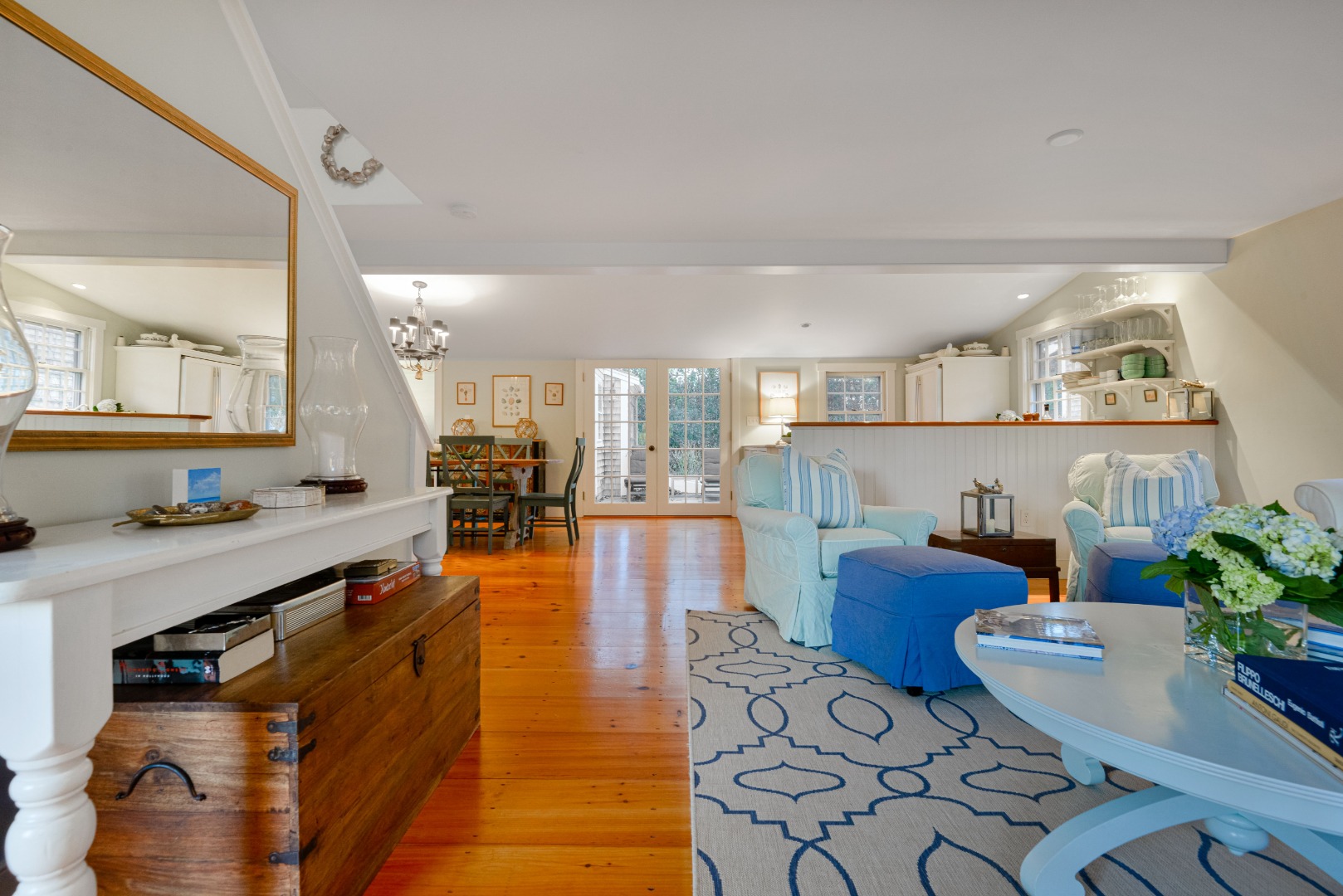 21 King Street Nantucket, MA 02554 - Photo 7 of 38