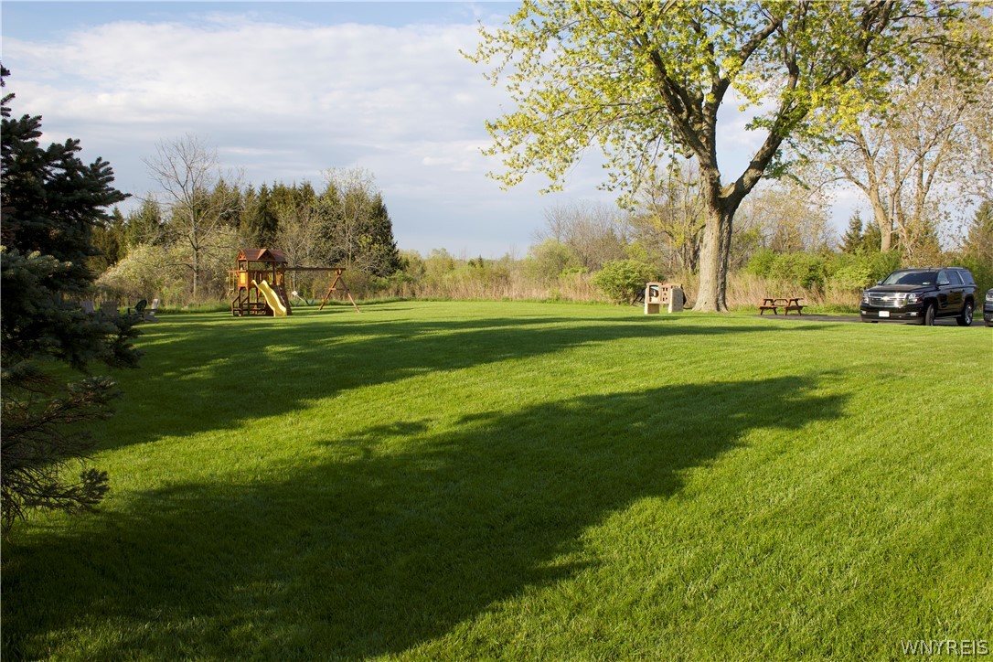 350 Pleasant View Drive Lancaster, NY 14086 - Photo 25 of 28